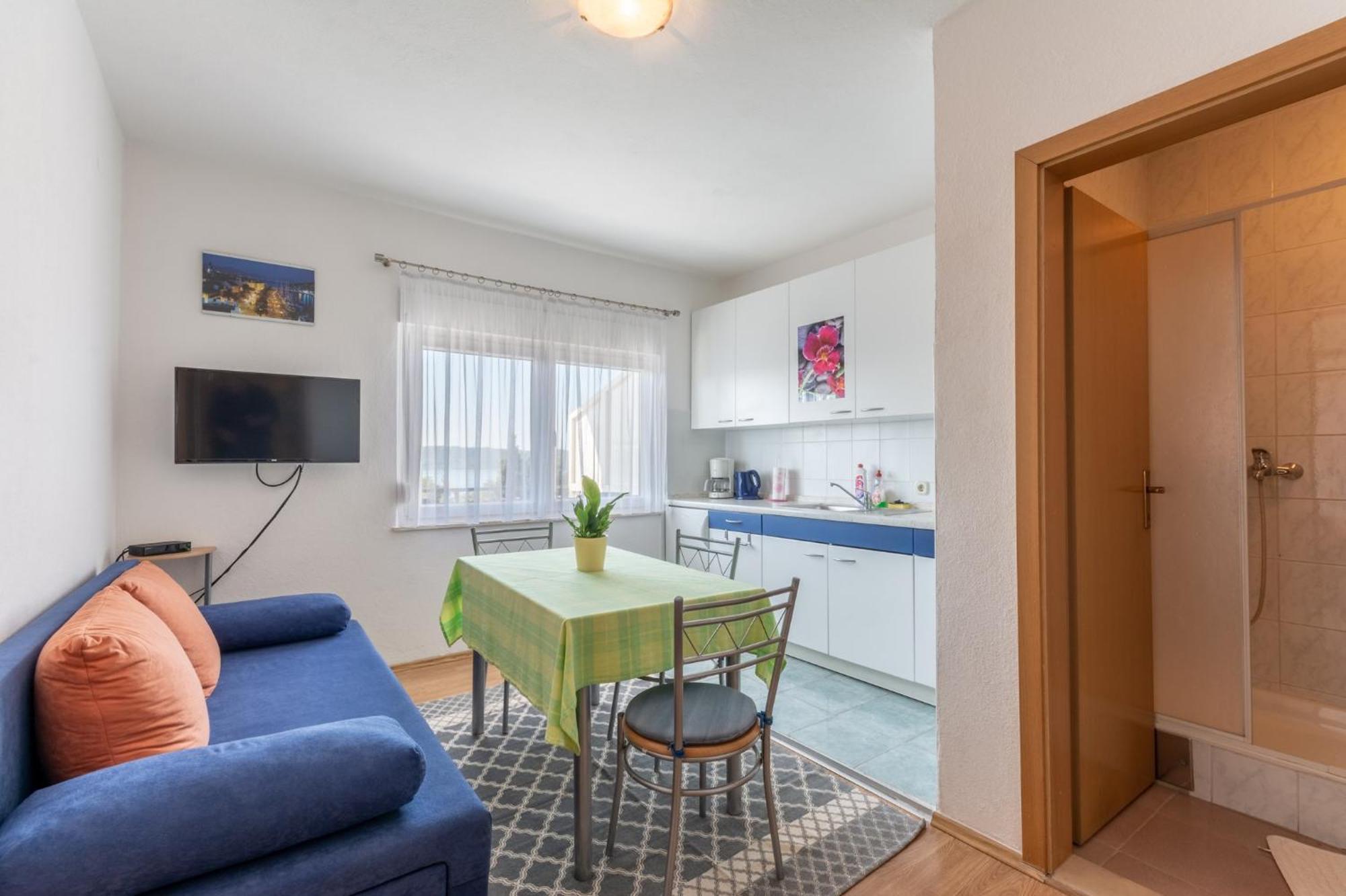 Apartments Mimi Trogir Bilik gambar